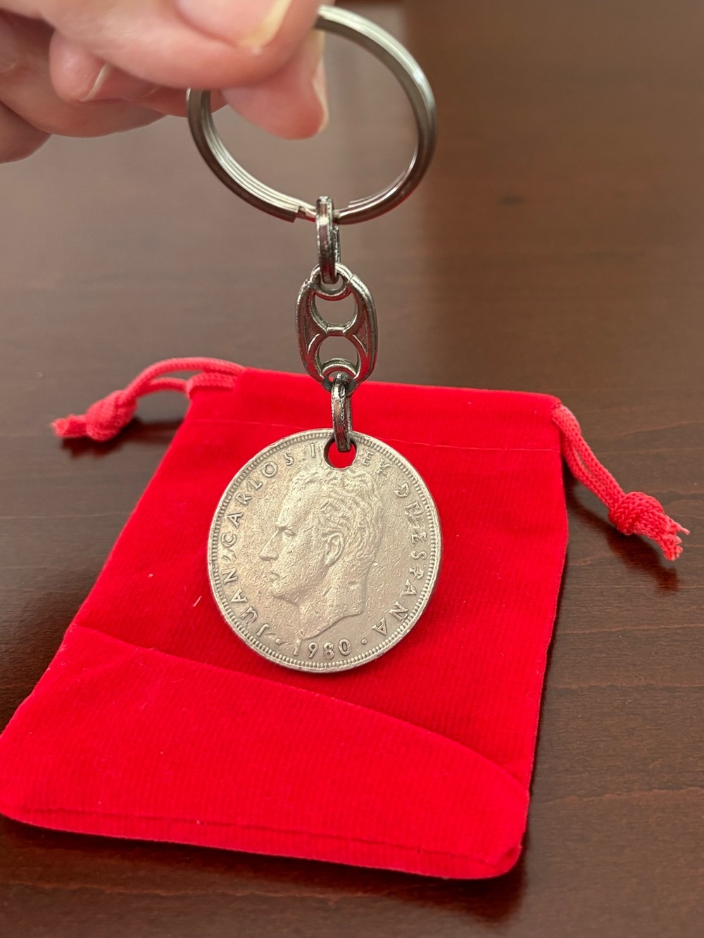 Vintage Spain 100 PTS Coin -  World Cup Soccer 1982 - Silver Tone Keychain.